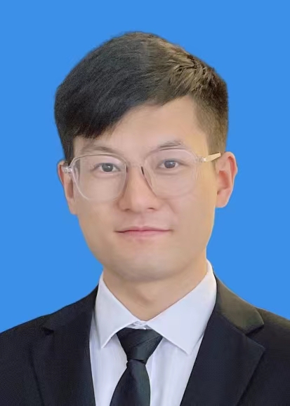 证件照.jpg 证件照.jpg